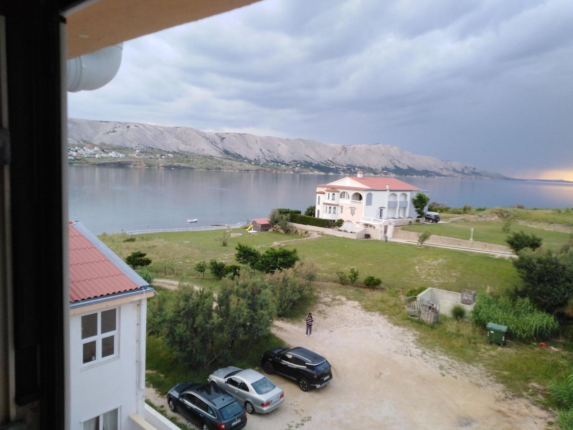 Tonino Apartments Pag Town Buitenkant foto
